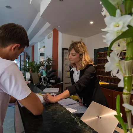 Royal 阿尔巴·阿德里亚蒂卡